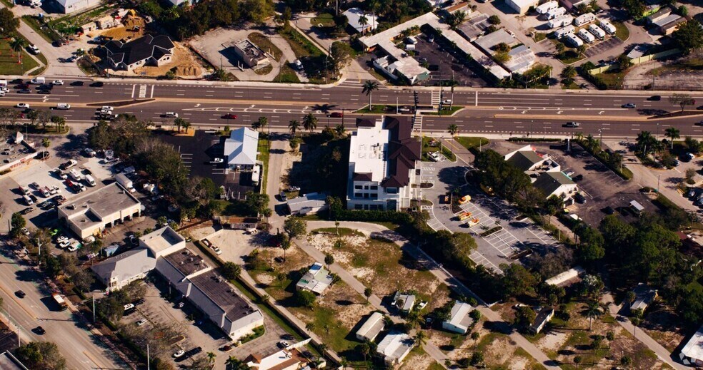 More Photos Of 3080 Tamiami Trl E, Naples Coworking Space