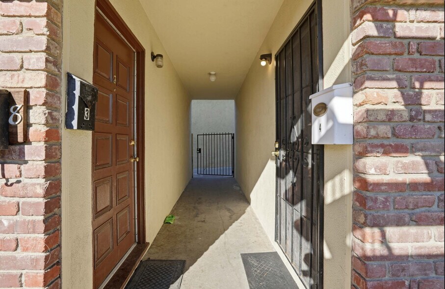 More Photos Of 940 Water St, Bakersfield Apartments For Sale