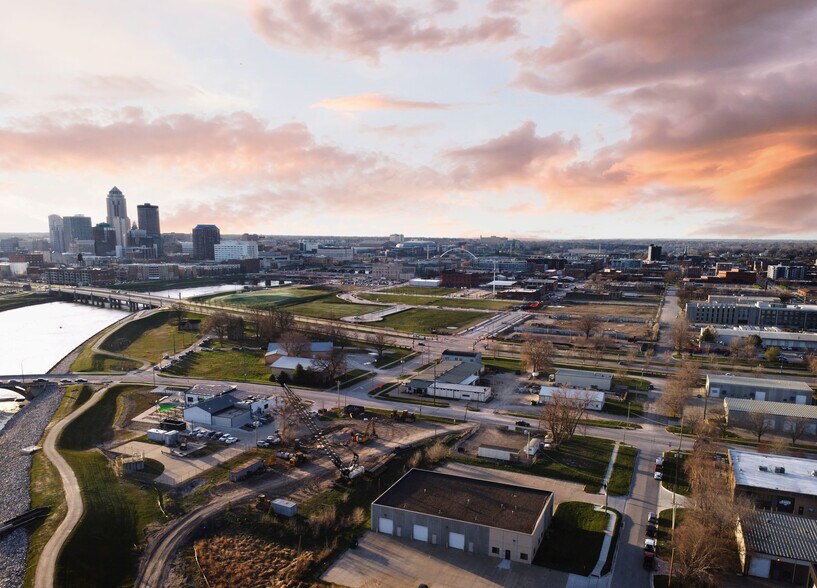 More Photos Of 519 SE 4th St, Des Moines Land For Sale