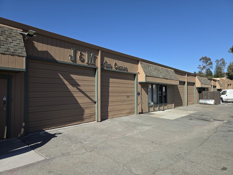 More Photos Of 895 Howe Rd, Martinez Manufacturing For Sale