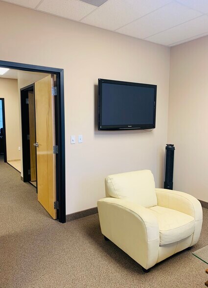 More Photos Of 9180 Estero Park Commons Blvd, Estero Medical For Sale