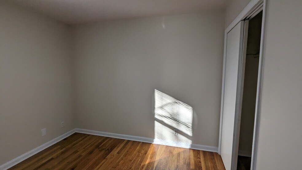 More Photos Of 1507 Tucker St, Greensboro Apartments For Sale