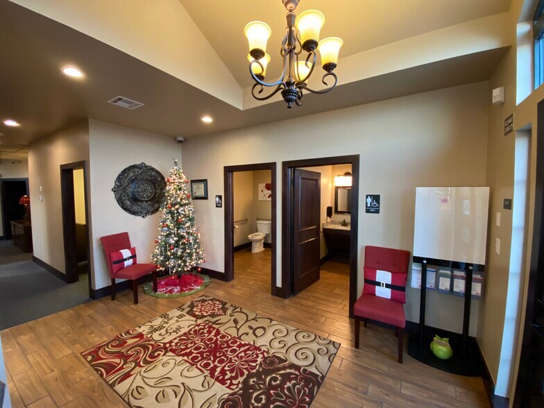 More Photos Of 2216 NW 164th, Edmond Office For Sale
