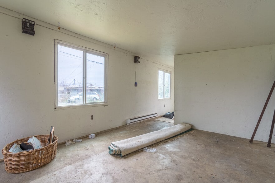 More Photos Of 478 E 32nd Ave, Eugene Manufactured Housing Mobile Home Park For Sale