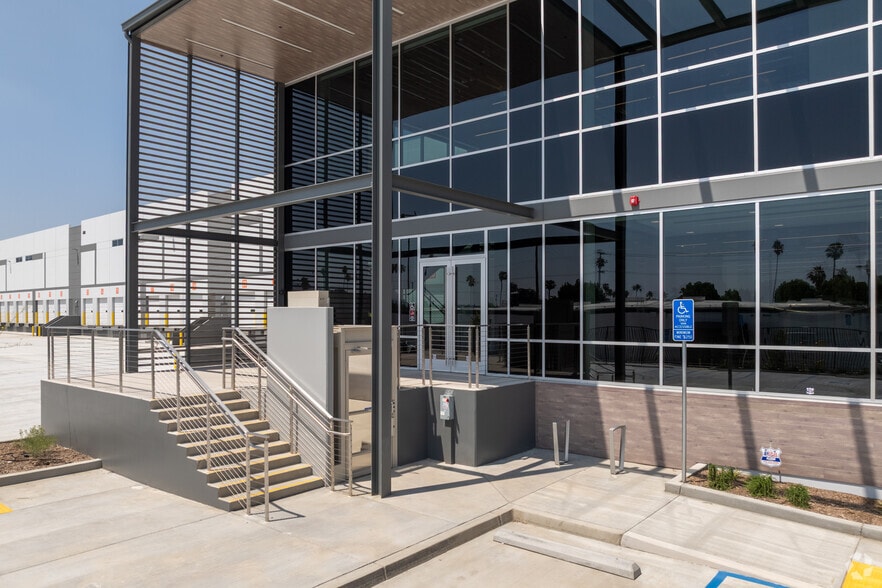 More Photos Of 12772 San Fernando Rd, Sylmar Warehouse For Sale