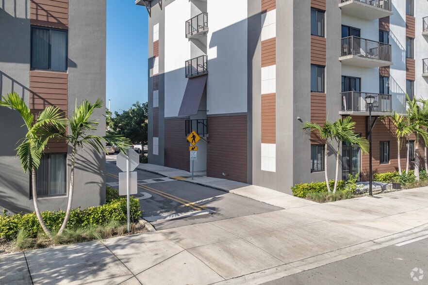 More Photos Of 26315 Parker Ave, Naranja Apartments For Lease