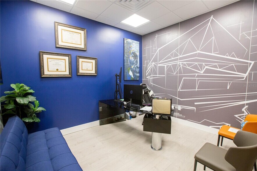 More Photos Of 1700 35th St, Orlando Warehouse For Lease