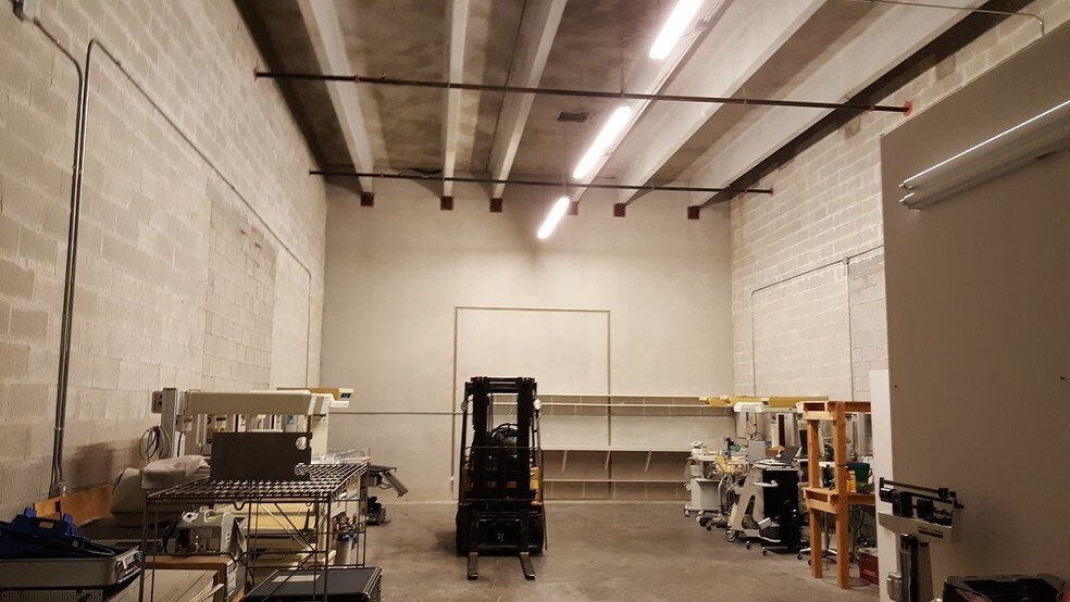 More Photos Of 19101 SW 108 Ave, Miami Industrial For Sale
