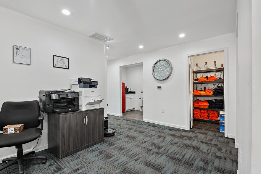 More Photos Of 138 N Conococheague St, Williamsport Warehouse For Sale