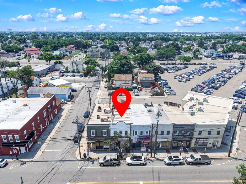 More Photos Of 283-285 Broadway, Bethpage Storefront Retail Office For Lease
