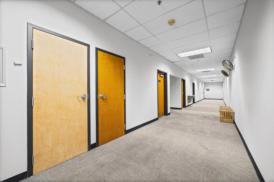 More Photos Of 70 Elizabeth Blackwell St, Geneva Office For Lease