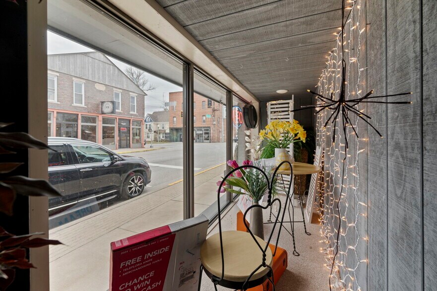 More Photos Of 116 W 3rd St, Brookston Storefront Retail Office For Sale