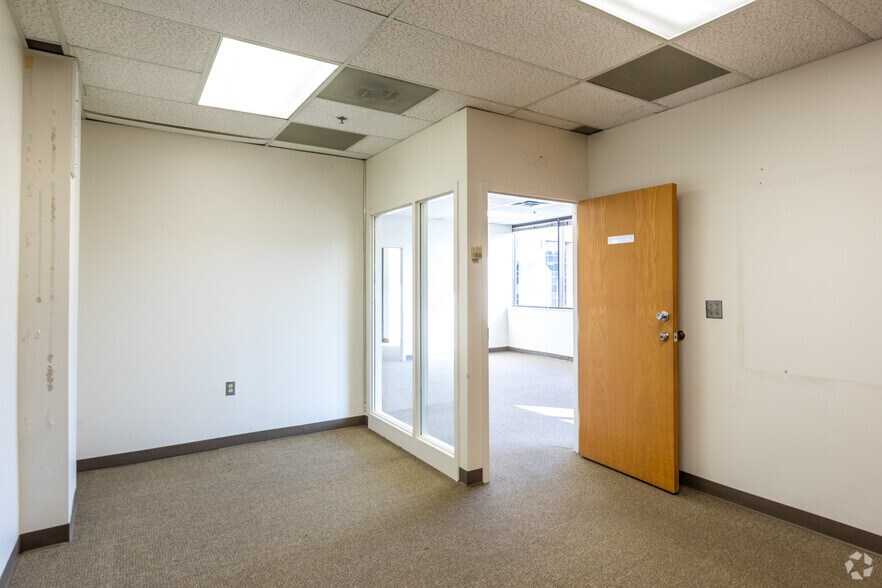 More Photos Of 14502 Greenview Dr, Laurel Office For Lease