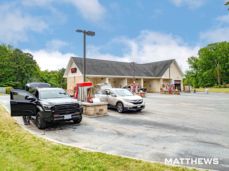 Primary Photo Of 4861 Richmond Tappahannock Hwy, Aylett Carwash For Sale