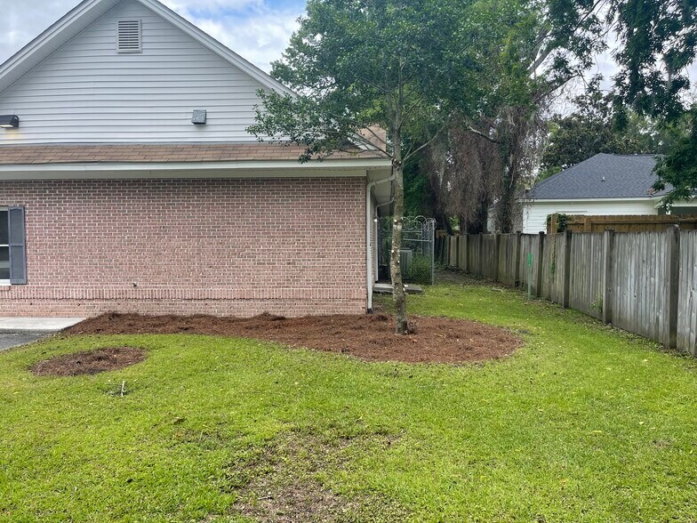 More Photos Of 2812 Williams St, Savannah Medical For Lease