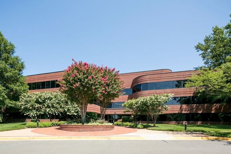 More Photos Of 21400 Ridgetop Cir, Dulles Office For Lease