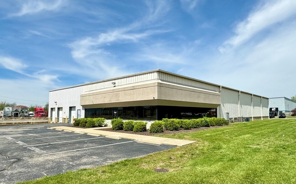 Primary Photo Of 320 Transfer Dr, Indianapolis Warehouse For Lease