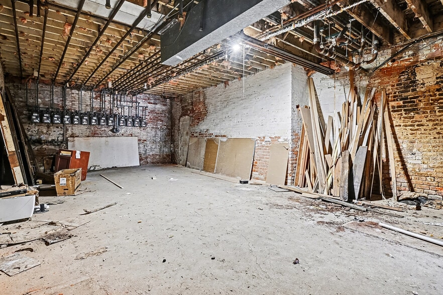 More Photos Of 2416 S 16th St, Omaha Apartments For Sale