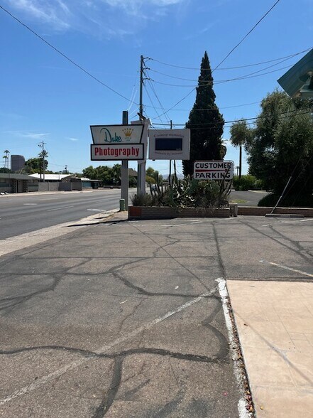 More Photos Of 2810 N 7th Ave, Phoenix Storefront For Lease