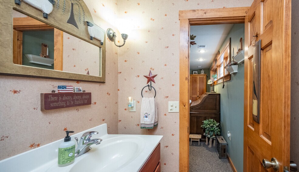 More Photos Of 17848 Garrett Hwy, Oakland Apartments For Sale