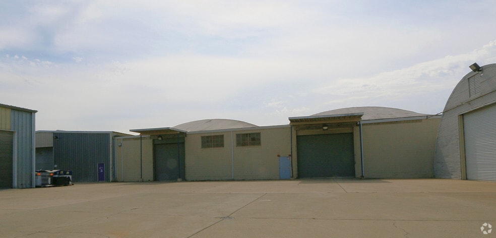 More Photos Of 9752 Kent St, Elk Grove Warehouse For Lease