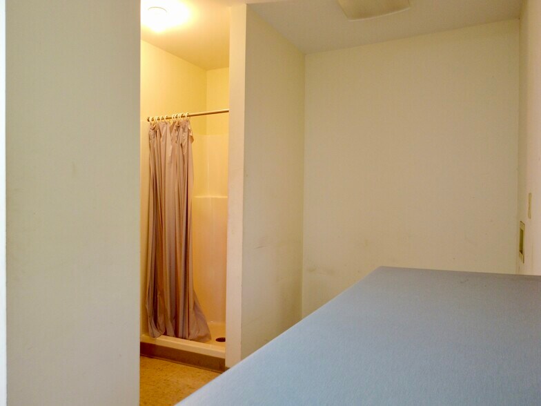 More Photos Of 3218 Mill St, Covington Medical For Sale