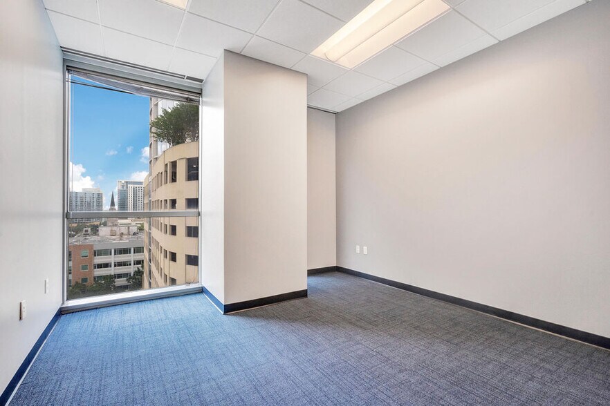 More Photos Of 121-189 S Orange Ave, Orlando Office Residential For Sale