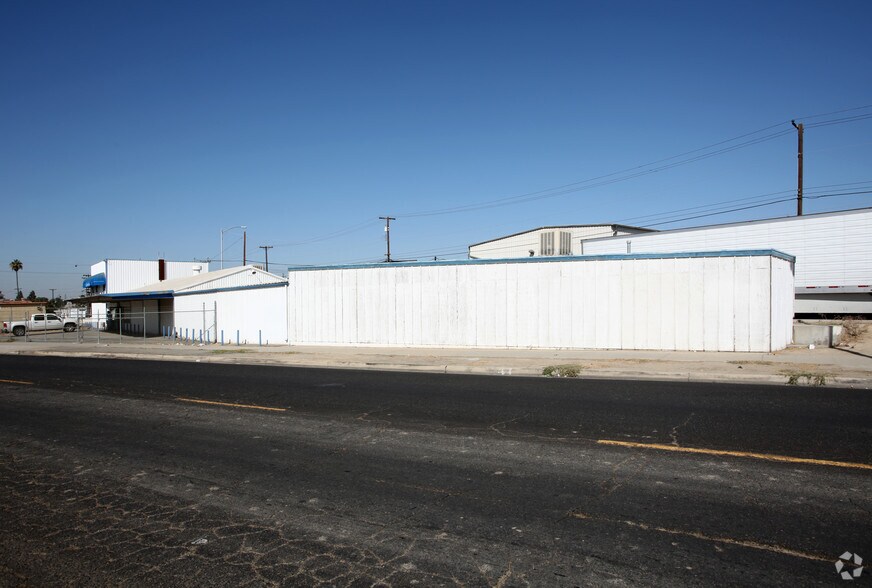 More Photos Of 200 E 19th St, Bakersfield Manufacturing For Sale