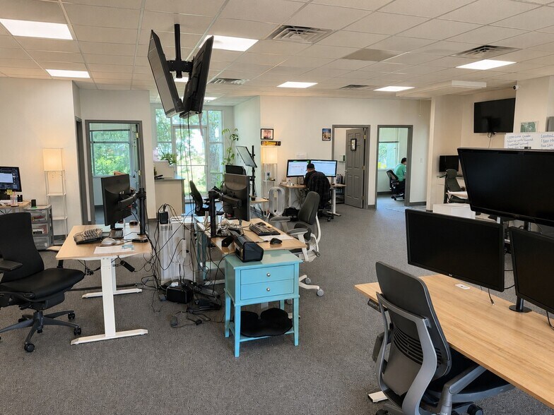 More Photos Of 6150 Diamond Centre Ct, Fort Myers Medical For Sale