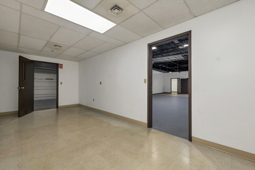 More Photos Of 200 Tilton Rd, Northfield Distribution For Lease