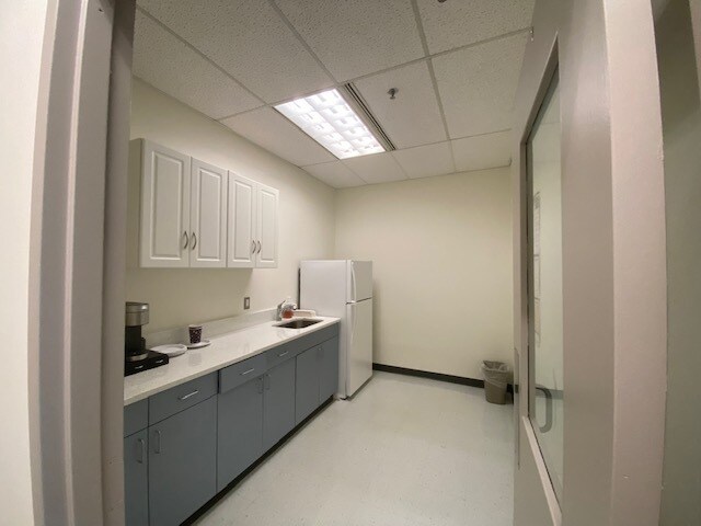 More Photos Of 910 Clopper Rd, Gaithersburg Research And Development For Lease