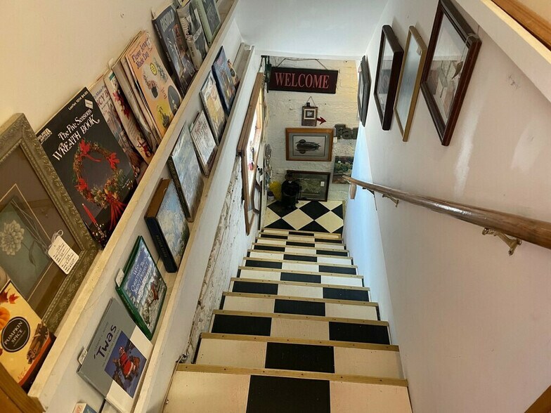 More Photos Of 43W407 US Highway 20, Pingree Grove Storefront Retail Residential For Sale