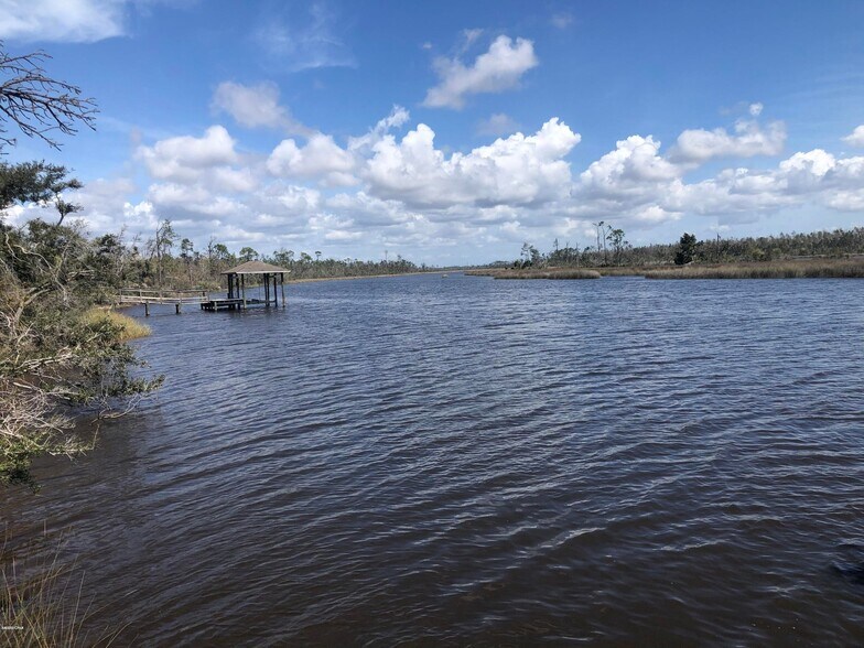 More Photos Of Hotelan Bluff Road @ Laura Bluff Road, Panama City Land For Sale
