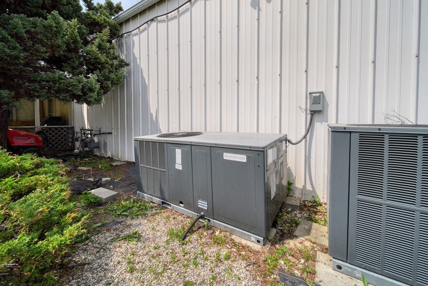 More Photos Of 5550 Carleton Rd, Palmyra Light Manufacturing For Sale