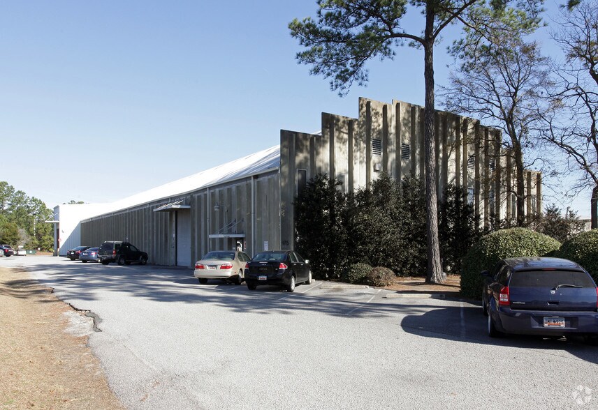 Primary Photo Of 475 Long Point Rd, Mount Pleasant Warehouse For Lease