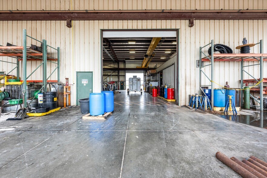 More Photos Of 12400 S Sunnylane Rd, Moore Manufacturing For Lease
