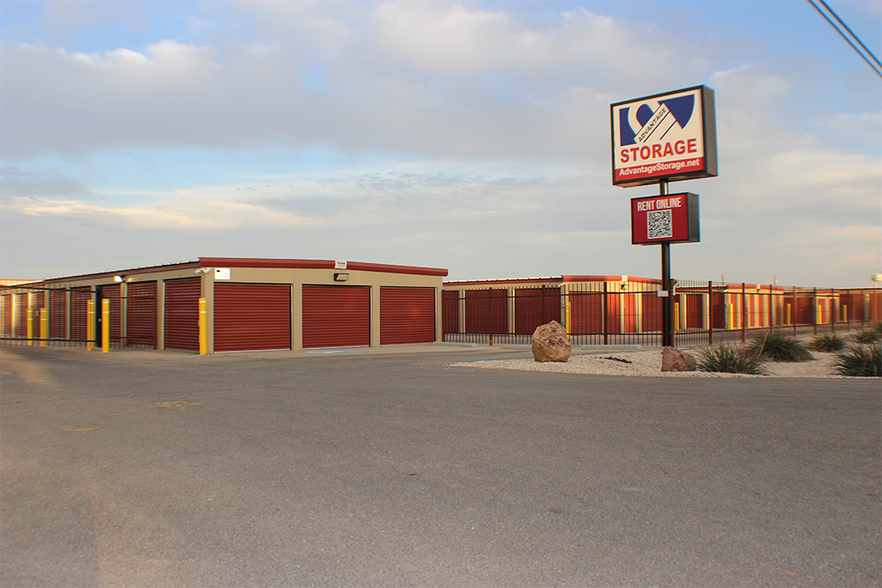 More Photos Of 1015 S 17th St, Lovington Self Storage For Sale
