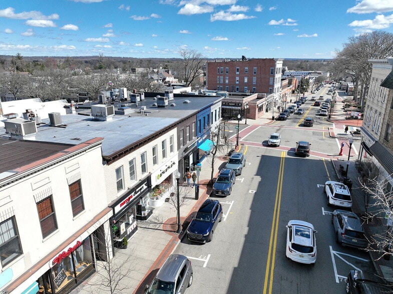 More Photos Of 59 E Ridgewood Ave, Ridgewood General Retail For Sale