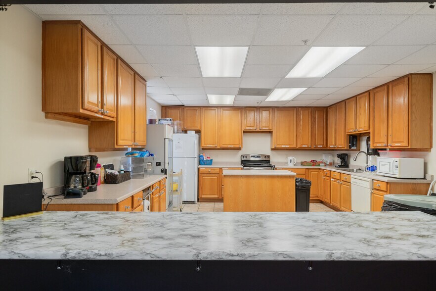 More Photos Of 5700 Mark Ln, Rowlett Religious Facility For Sale