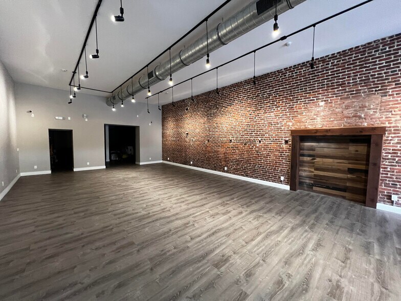 More Photos Of 1121-1139 4th St, San Rafael Storefront Retail Office For Lease