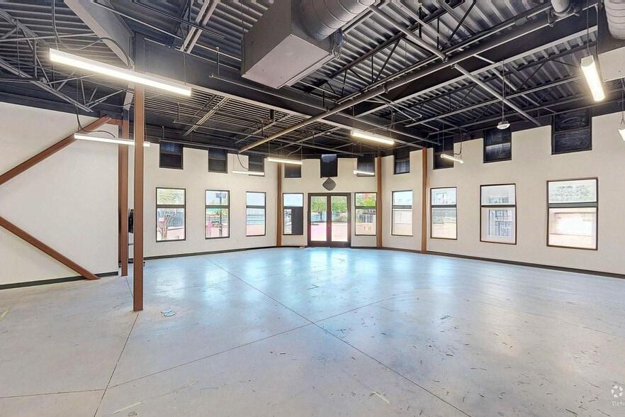 More Photos Of 101-203 S Owa Blvd, Foley Fast Food For Lease