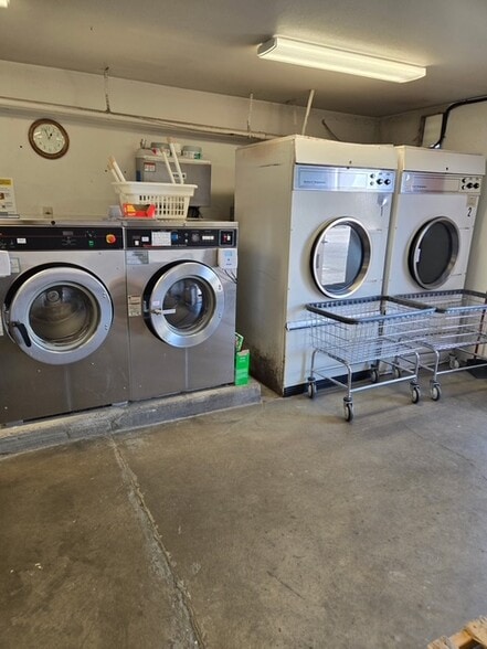 More Photos Of 223 Santa Fe Ave, Alamosa Hotel For Sale