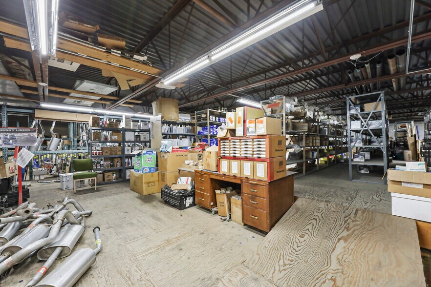 More Photos Of 1260 East St, Pittsfield Freestanding For Sale