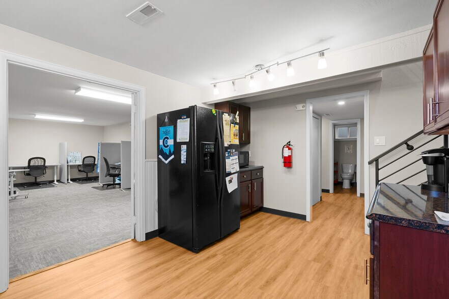 More Photos Of 802 S Tejon St, Colorado Springs Office For Sale