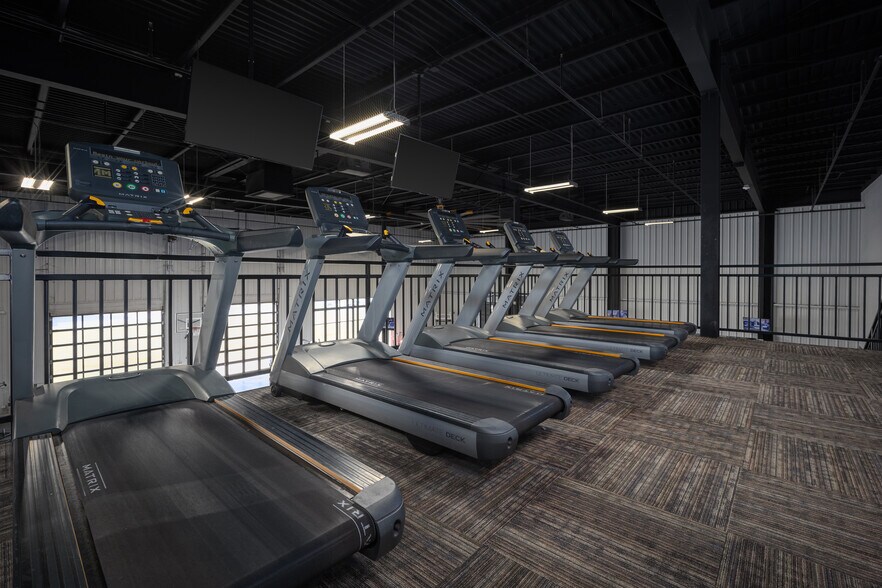 More Photos Of 4200 Carriage Way, Weatherford Medical For Lease