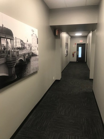 More Photos Of 333 N Randall Rd, St Charles Office For Lease