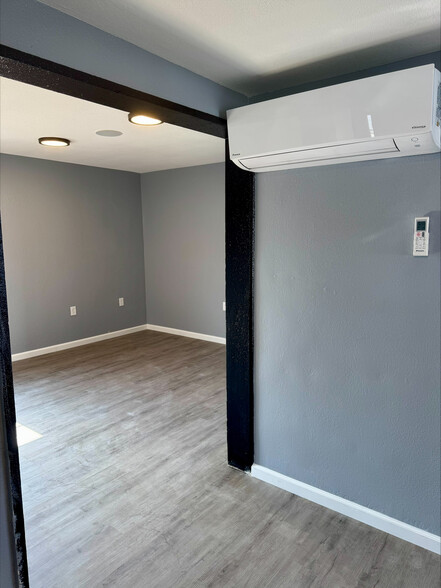 More Photos Of 4902 Lincoln Ave, Cypress Auto Dealership For Lease