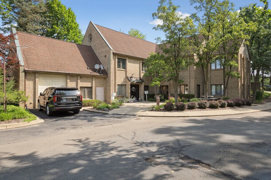 More Photos Of 1181 N Milford Rd, Milford Medical For Lease