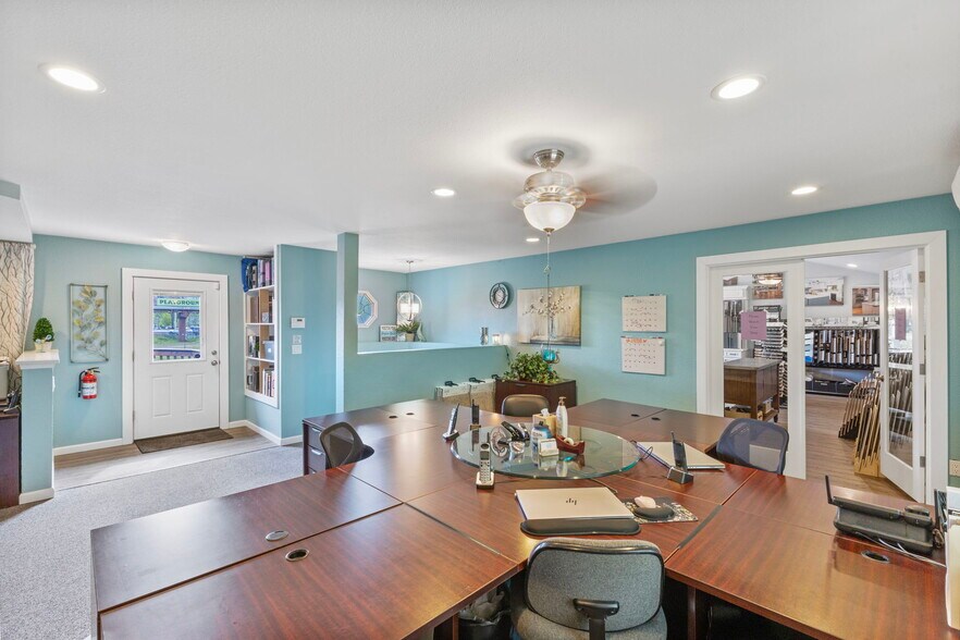 More Photos Of 17512 66th Ave Ct E, Puyallup Office For Sale