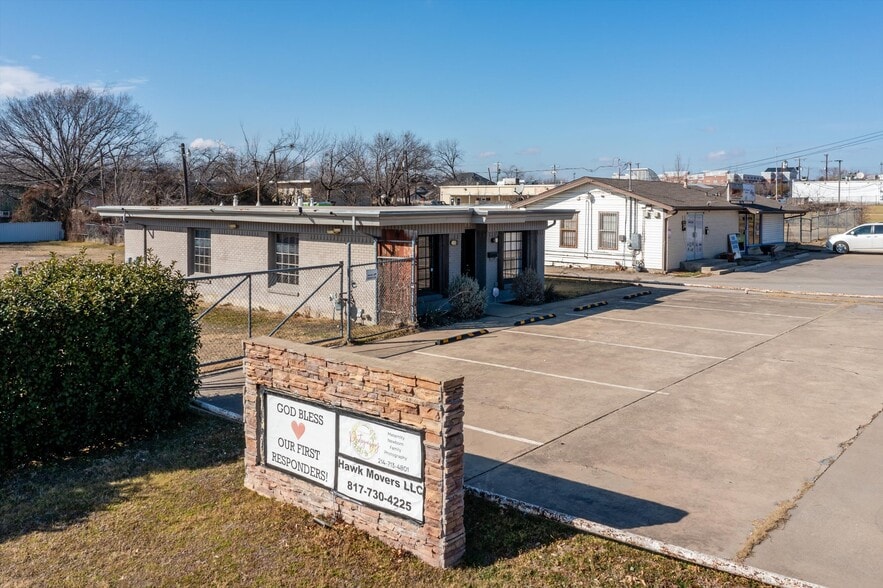More Photos Of 4005 Rufe Snow Dr, North Richland Hills Medical For Sale